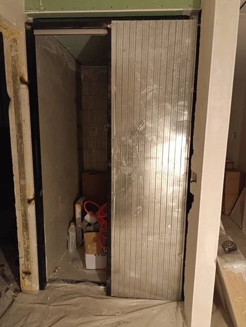 سازه فلزی درب ریلی POCKET DOOR | استراچر به همراه فریم درب ریلی مخفی کد 202